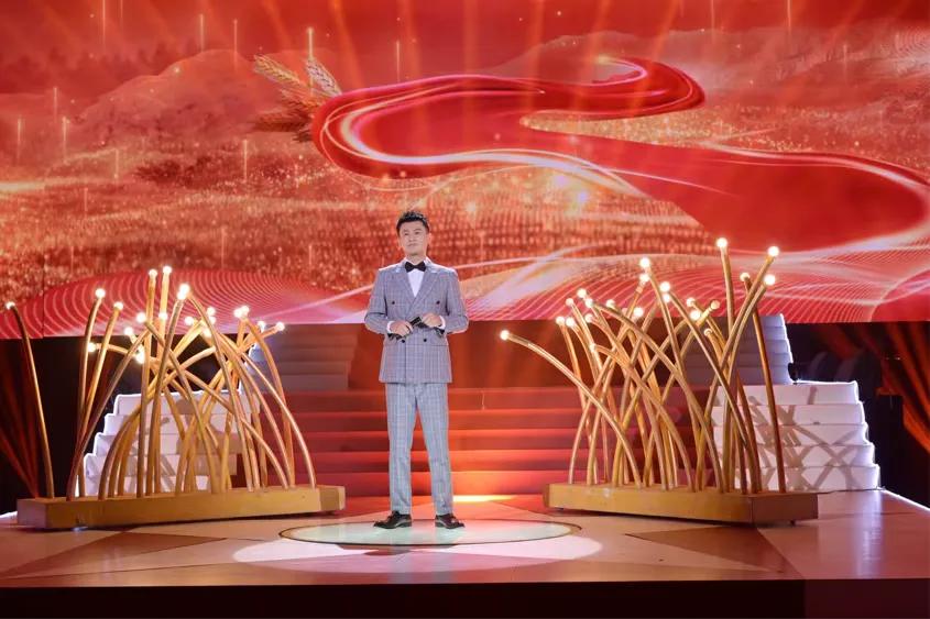 星光照亮每一个有梦的人——评2023年3月18日《星光大道》