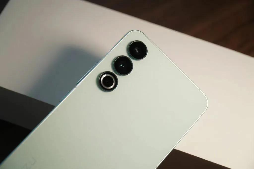 魅族20144hz游戏体验,魅族20144hz和120hz