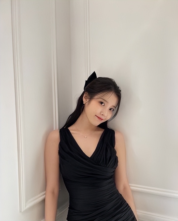 iu与李钟硕恋爱多久了,iu回应与李钟硕恋情首次露面