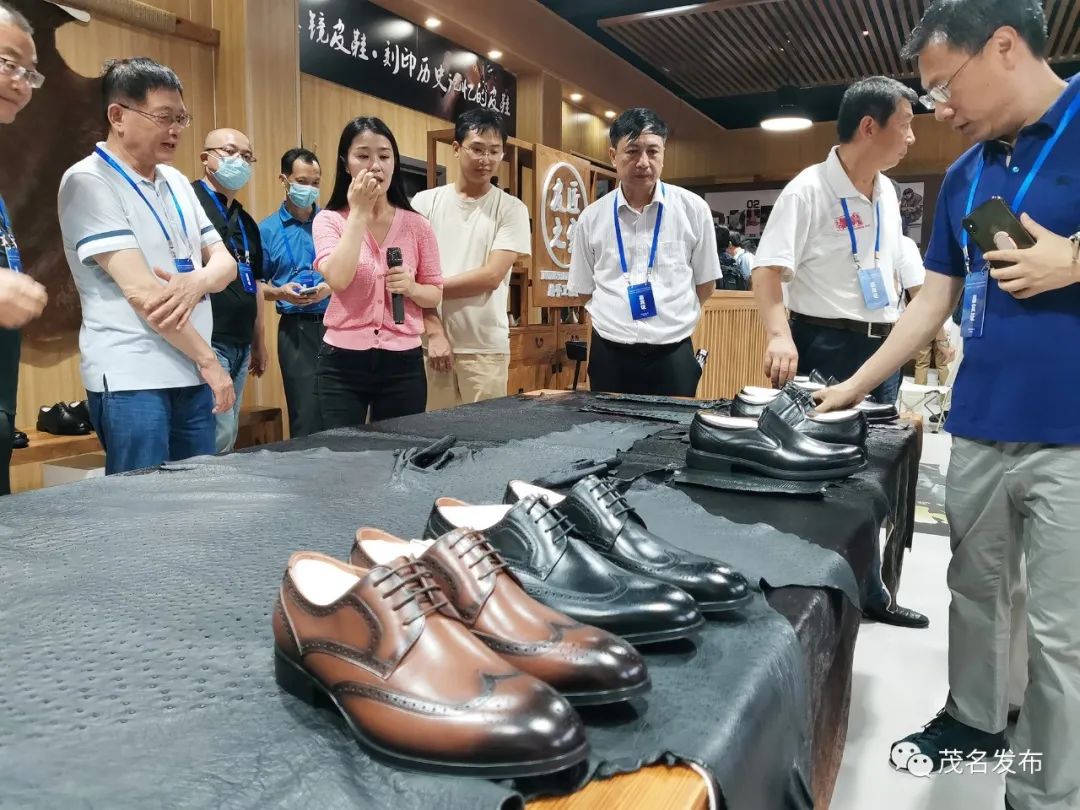 采风首日,这些*党**媒大咖来到滨海电白,品香看海!