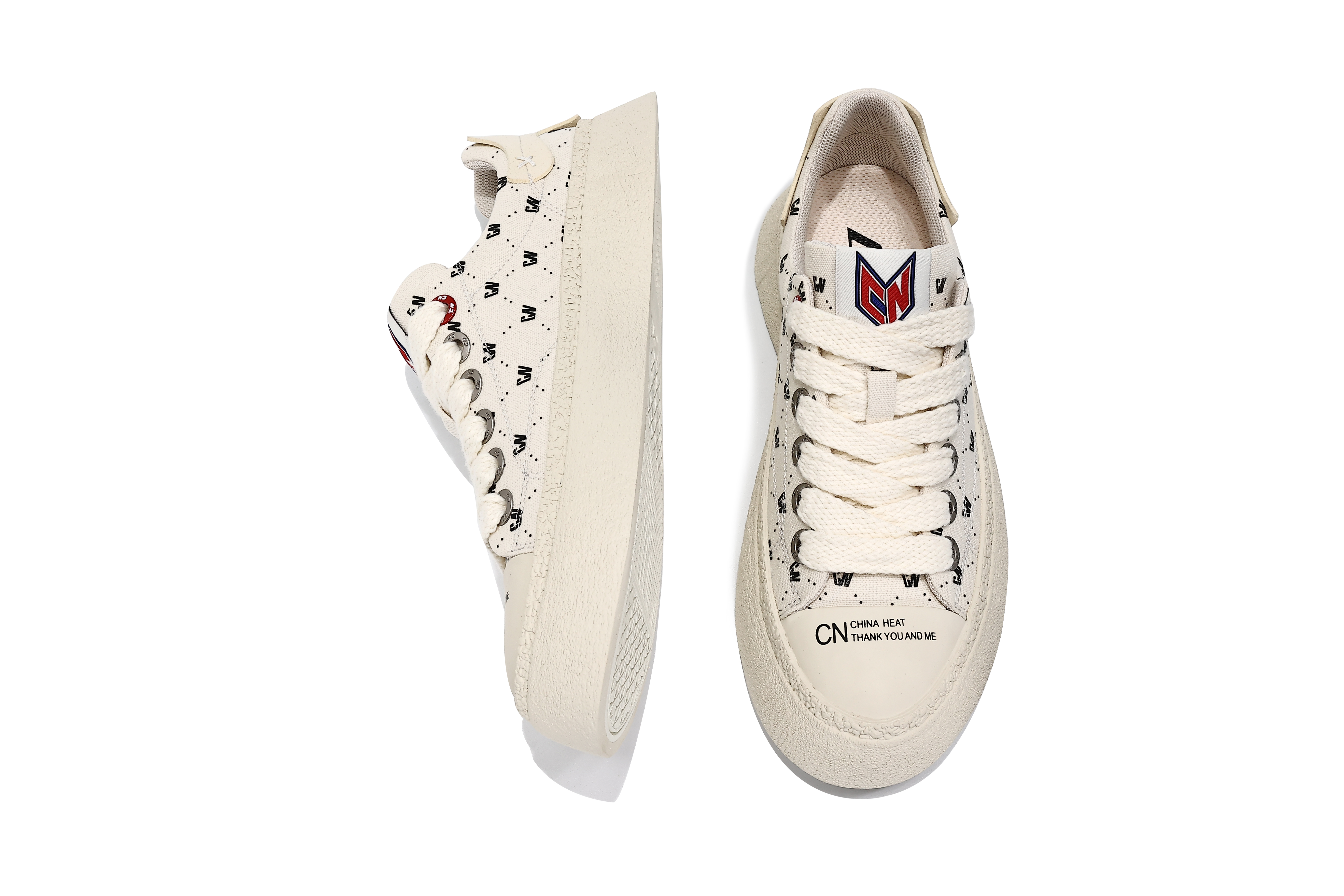 现在为什么这么多人喜欢穿帆布鞋,为什么现在很少有人穿帆布鞋