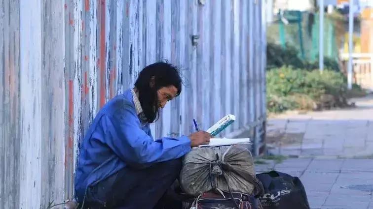 爬得越高摔得越惨的人,爬得越高越摔越惨