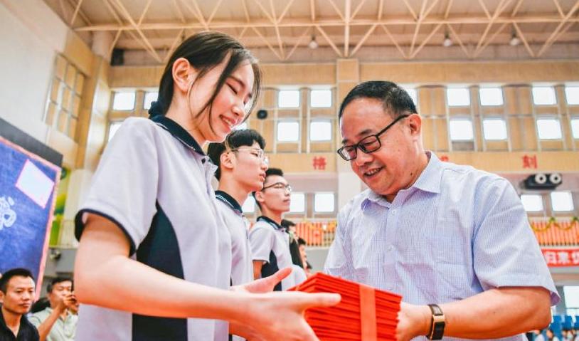 新课程标准体育真的代替了英语吗,体育新课标课程标准2022解读