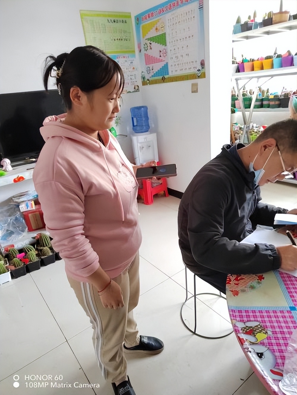 敲门行动记藏“肉肉”的哑女