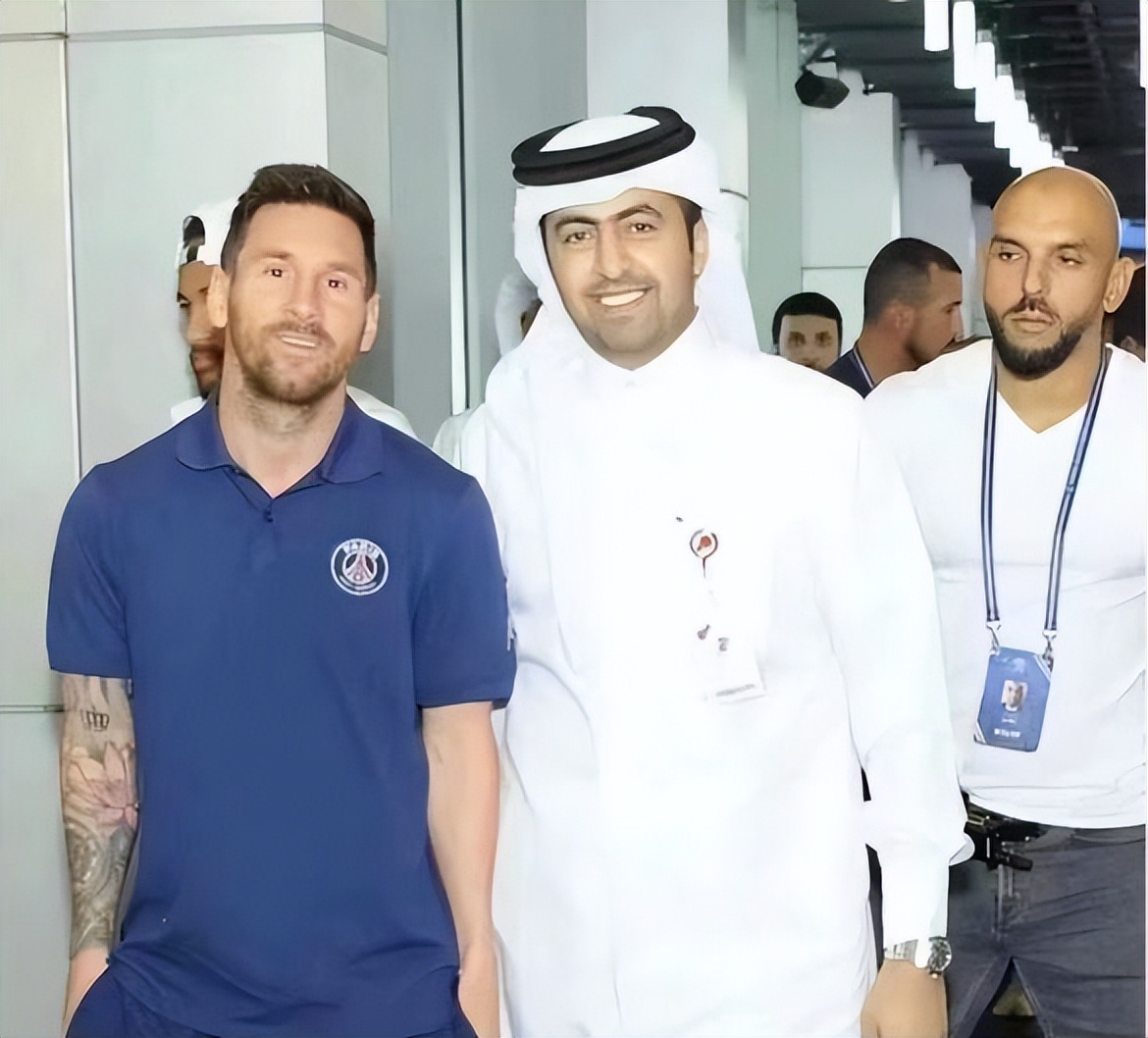 苏醒与球迷,球迷冲入球场与梅西拥抱现场