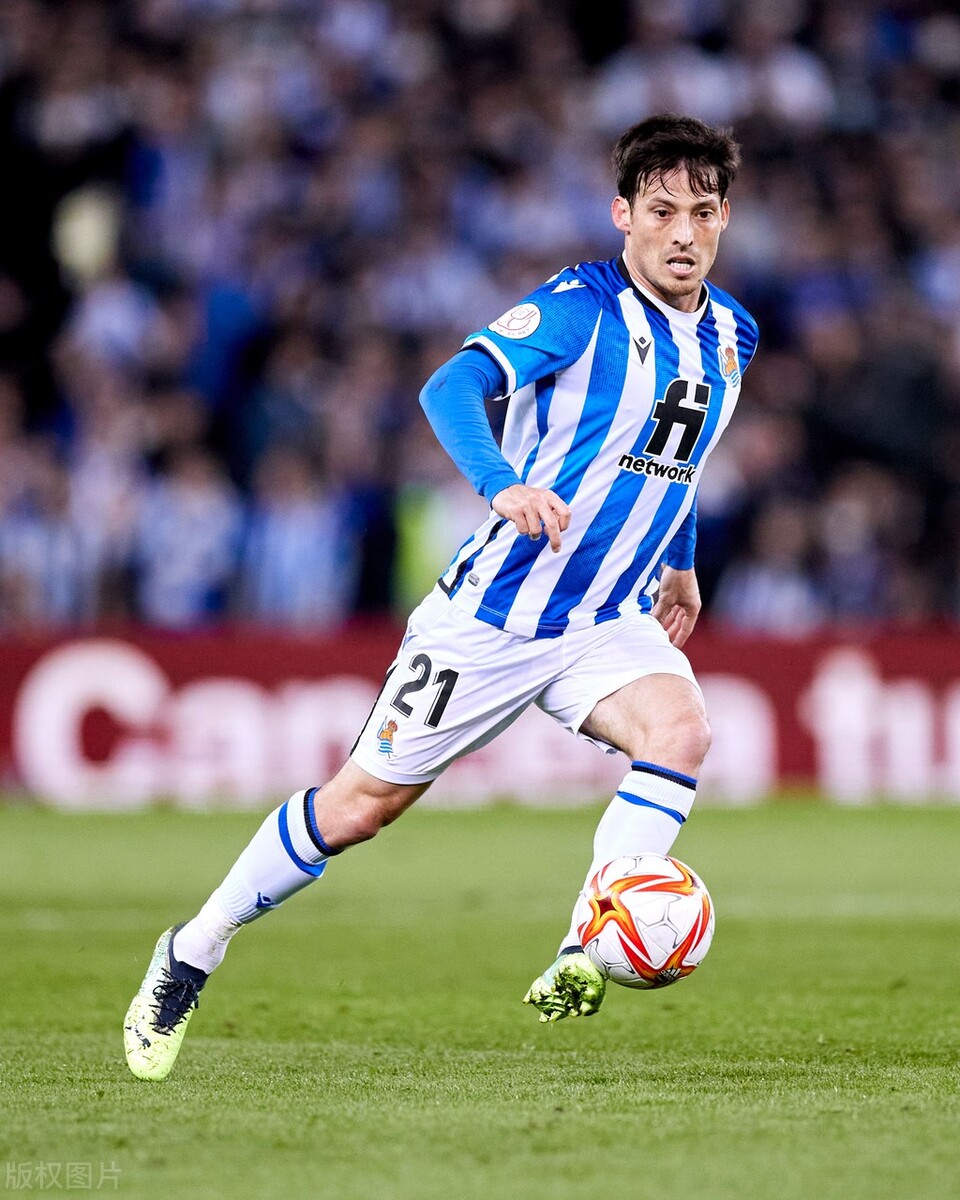 宝刀不老!蒂亚戈.席尔瓦领衔足坛现役35+最强11人皇马成最大赢家