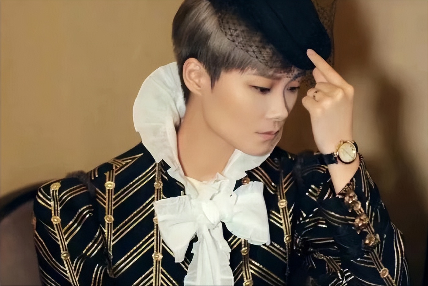 华晨宇和李宇春是什么关系,华晨宇和李宇春一起录的综艺