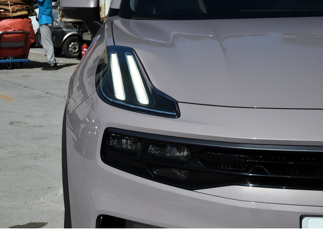 能上绿牌的领克06RemixPHEV，有颜有实力