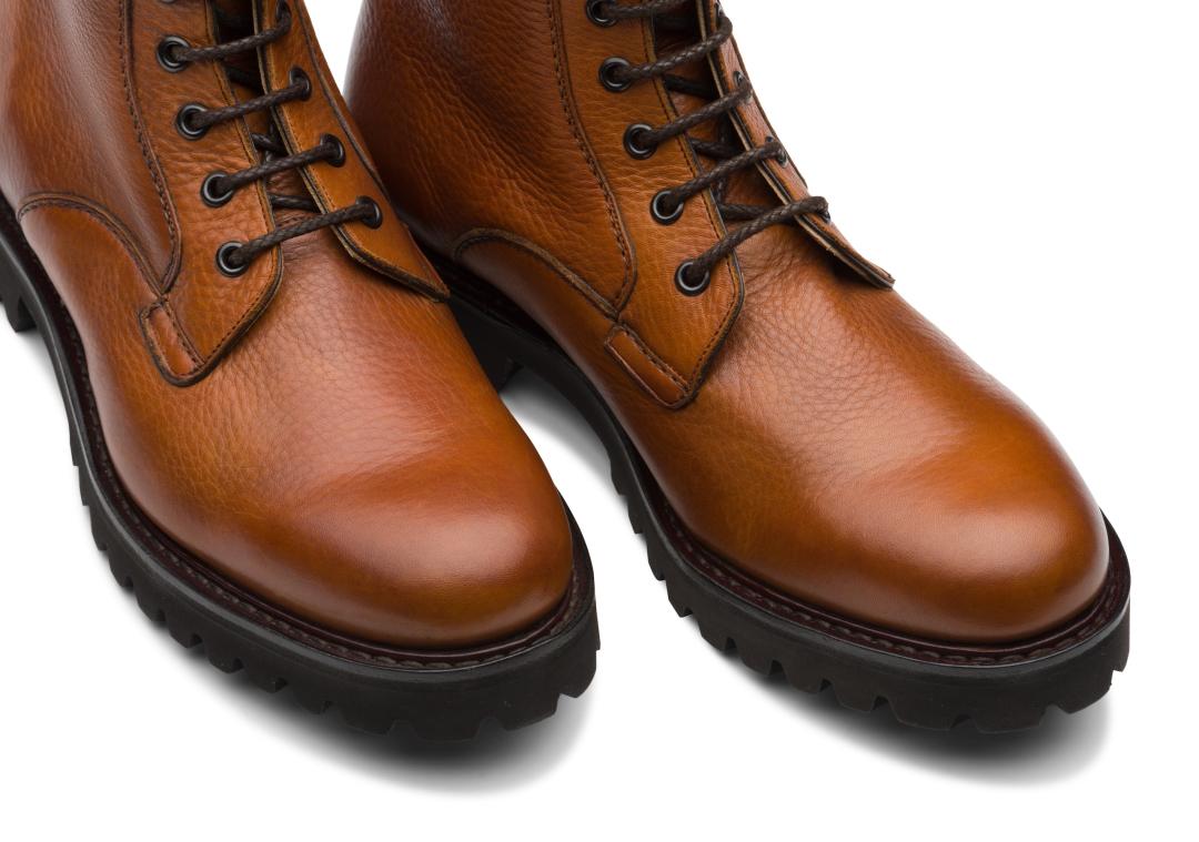 为什么有品位的人都在实体店买鞋,为什么有品位的人要看鞋