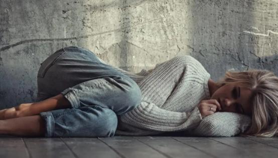 女钢琴老师被打,女钢琴老师被打后续