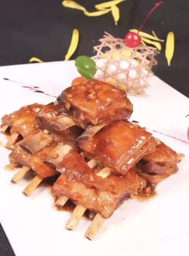 19道招牌菜绝对旺销,17道特色风味旺销菜