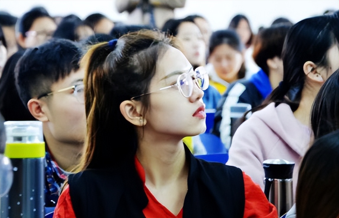 直接考本科和专升本有什么区别,专升本的学历跟本科有什么区别