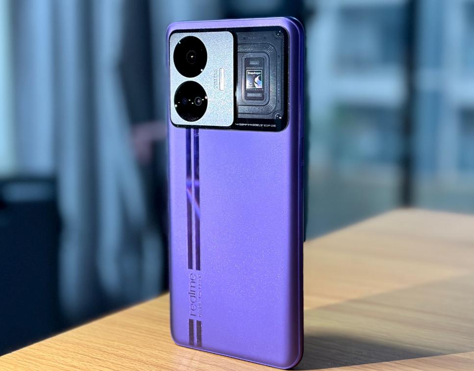 值得购买的几款手机性价比超级高,最值得入手的5款高性价比手机