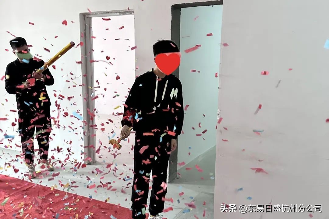 仲夏六月，美好将至|杭州东易日盛恭祝所有业主开工大吉！