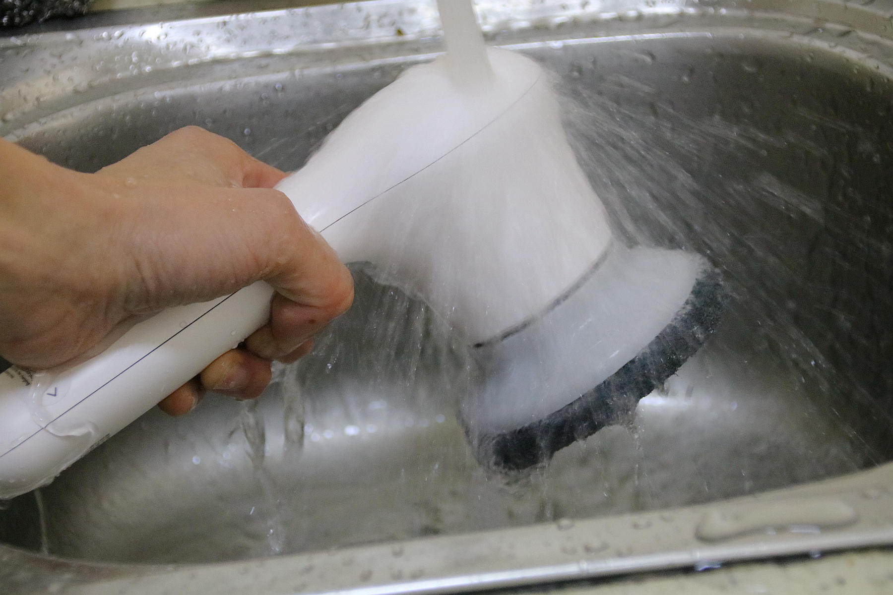 小米手持电动清洁刷评测,小米电动清洁刷怎么用