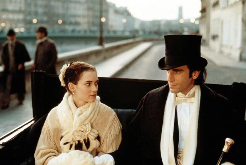 艺术电影与商业电影有哪些区别,商业电影与艺术电影本质上的区别