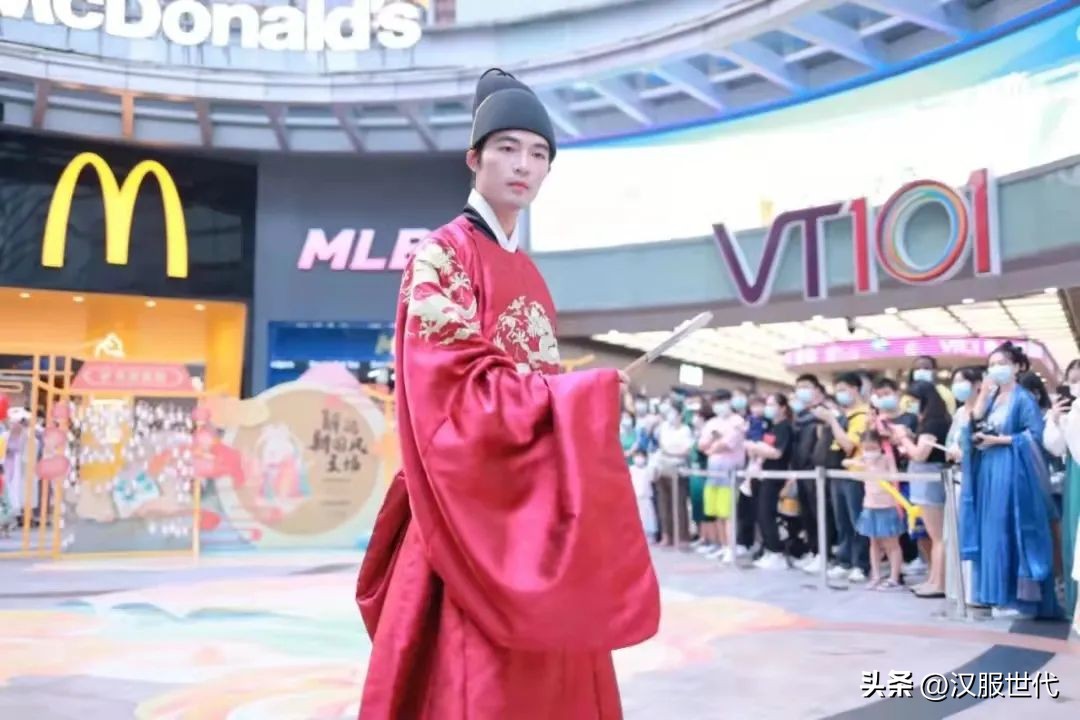 国风大赏汉服大型t台秀,汉服走秀国风大典最惊艳的汉服