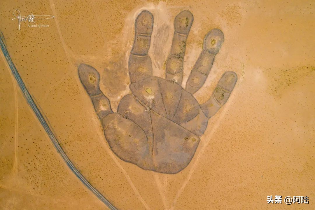 如来神掌自然景观,二连浩特如来神掌实景