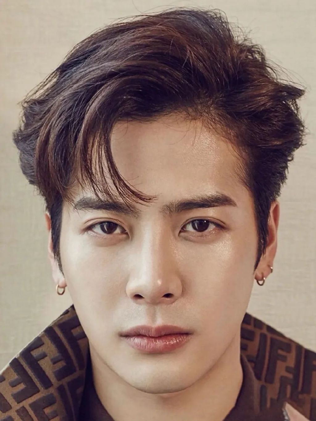 男士头发稀少适合剪什么发型,35到40岁的男士发型怎么剪