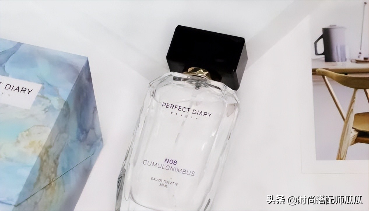 女人喷香水不好闻,女人开始喷香水说明什么原因