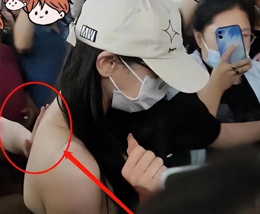 这位女明星穿性感衣服，把“诱惑”推到了极限