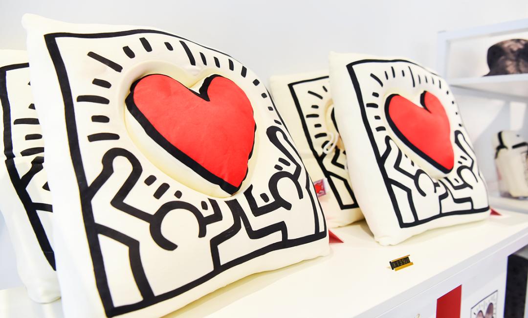 凯斯·哈林大型个展亮相上海,凯斯哈林北京展