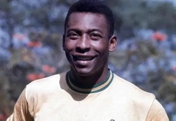 足坛最强右脚前锋,足球十大左脚射门高手