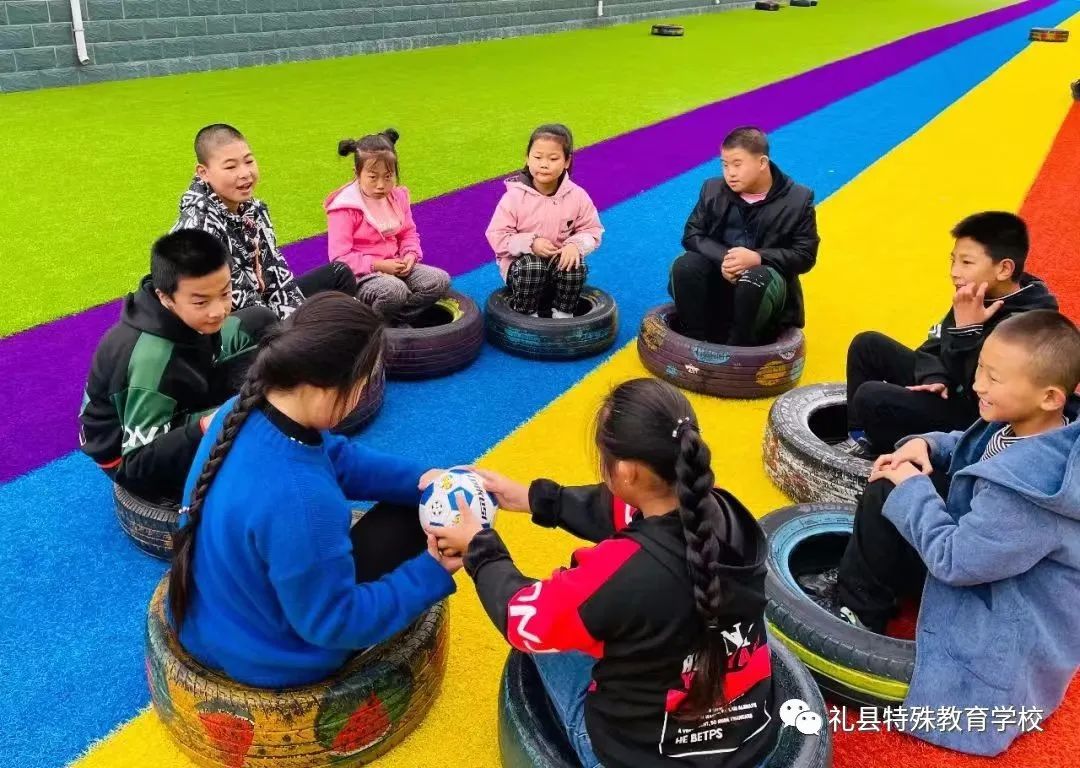 鐗规畩鏁欒偛瀛︽牎宸ヤ綔鍥炵湼,鐖卞績娴囩亴闈欏緟鑺卞紑