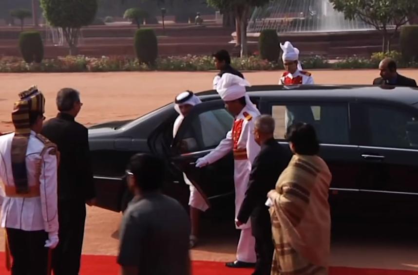 卡塔尔王太后莫扎最宠爱的孩子,卡塔尔皇太后与英国女王