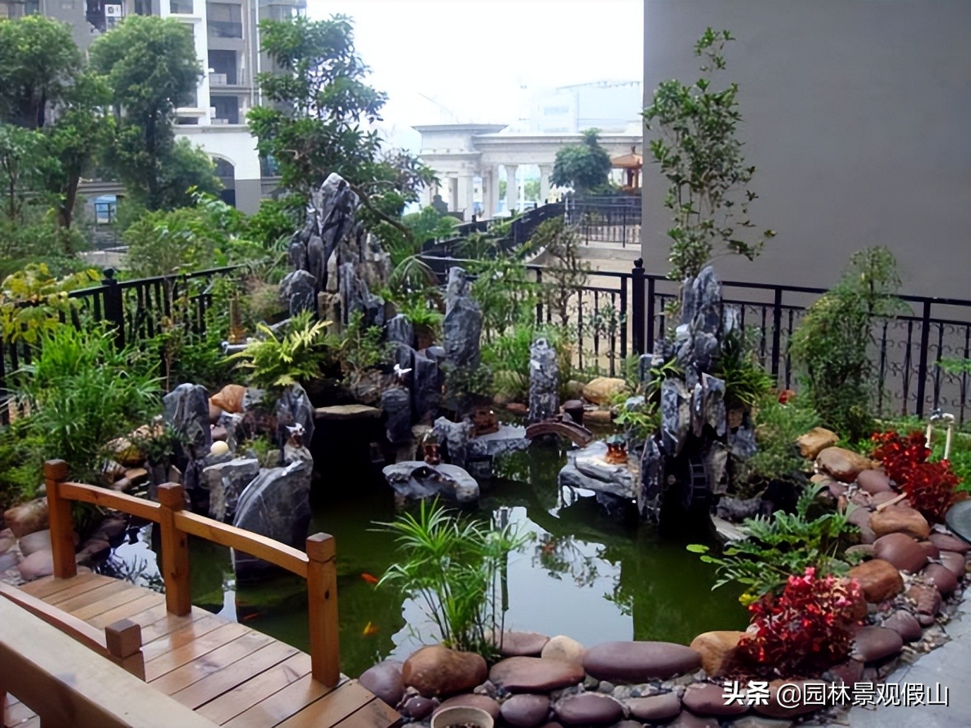 庭院太湖石假山鱼池景观,园林假山怎么建造