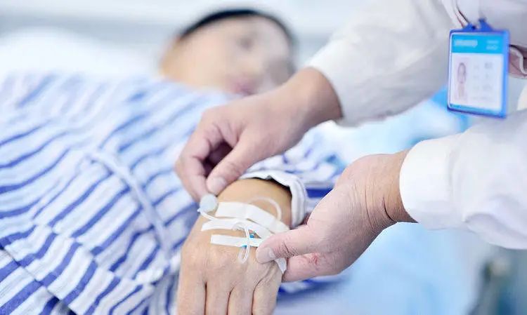 癌症晚期治疗根本是“控制病情”和“提高生存质量”