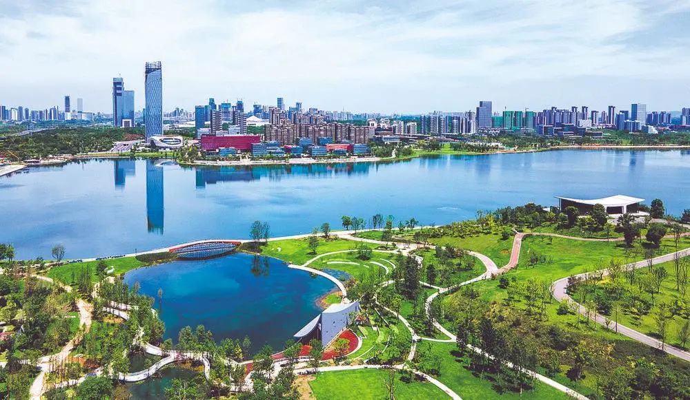 非凡十年·科创*途征**⑥｜创新创业的成都活力