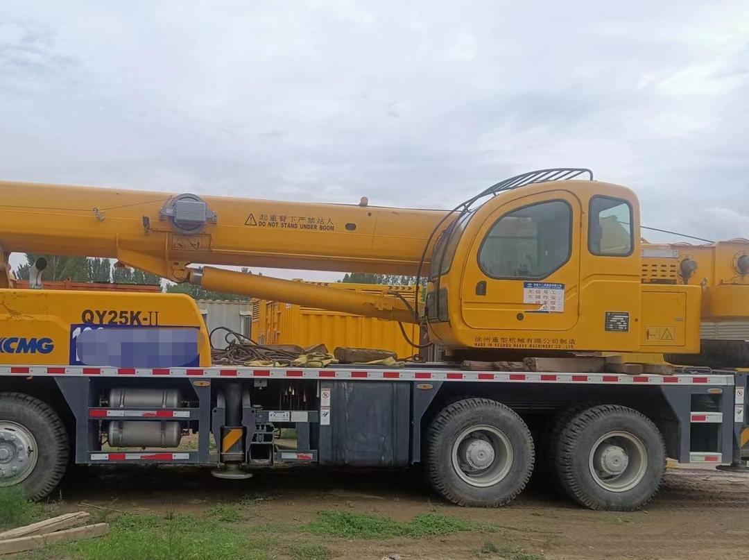 开吊车需要什么驾照,开80吨吊车需要什么操作证