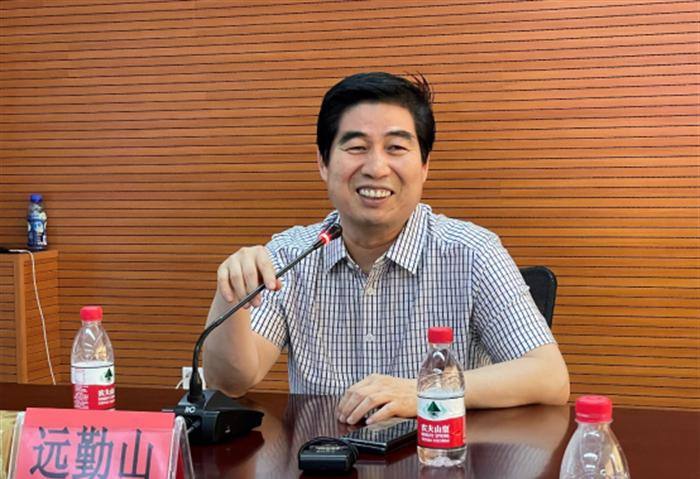 放牛娃亿万富翁,放牛娃成了千万富豪