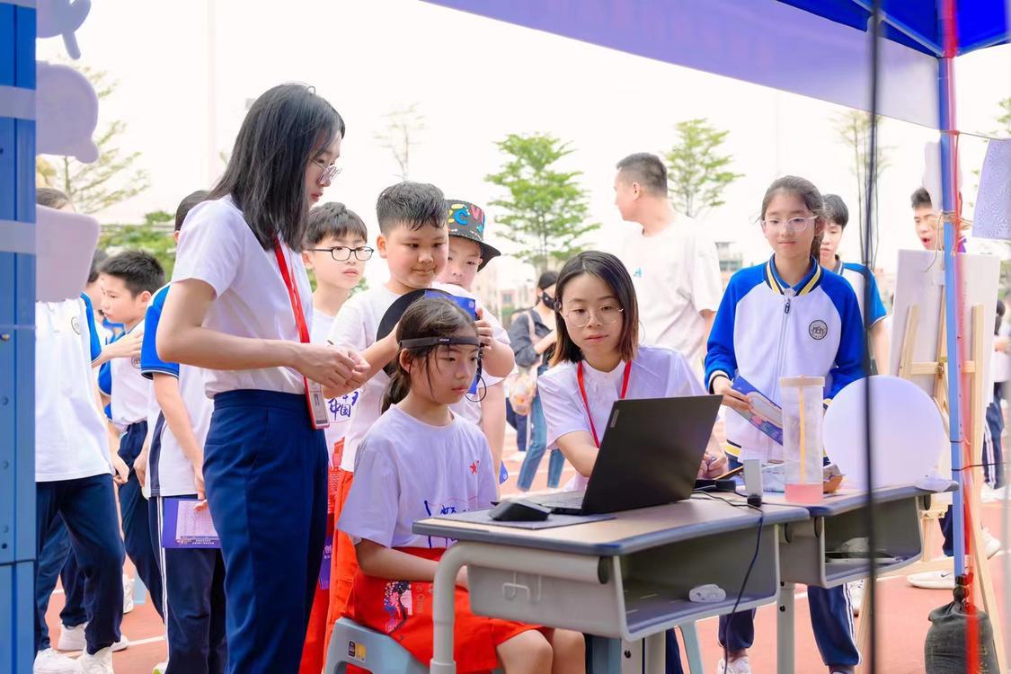 沉浸式欣赏校园,佛山英华学校宣传片