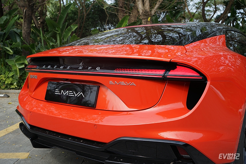 沉浸体验路特斯eletre,试驾路特斯入门版