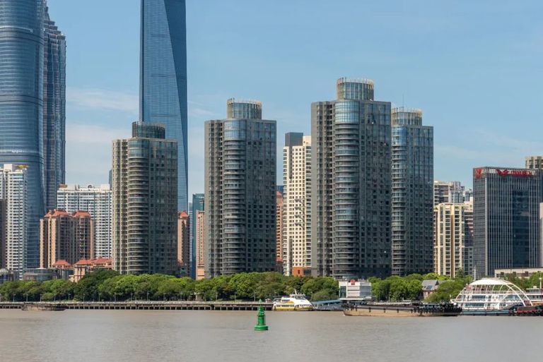 夫妇投资两千万烂尾楼,3000万豪宅空置5年