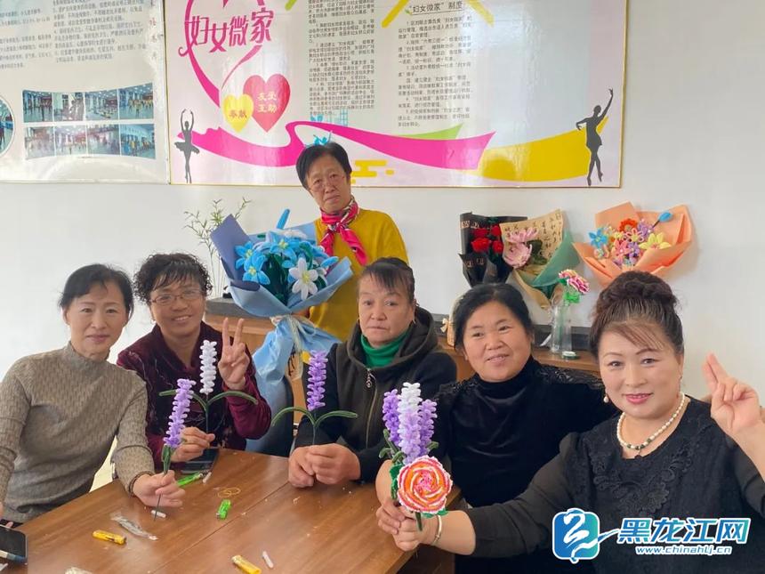 妇联手工编织,乡镇举办手工编织技能培训