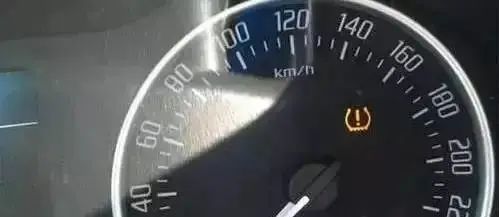 车上哪些灯亮起有危险,车上的危险信号灯有哪些