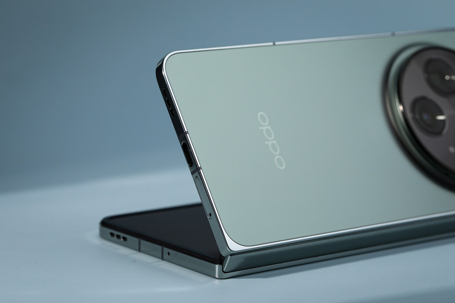 oppofindn3折叠屏手机副屏助手,oppofindn3代折叠屏支持无线充电吗