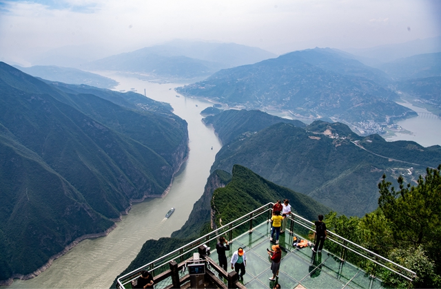 三峡黄金水道最新视频,三峡游轮长江黄金1号攻略
