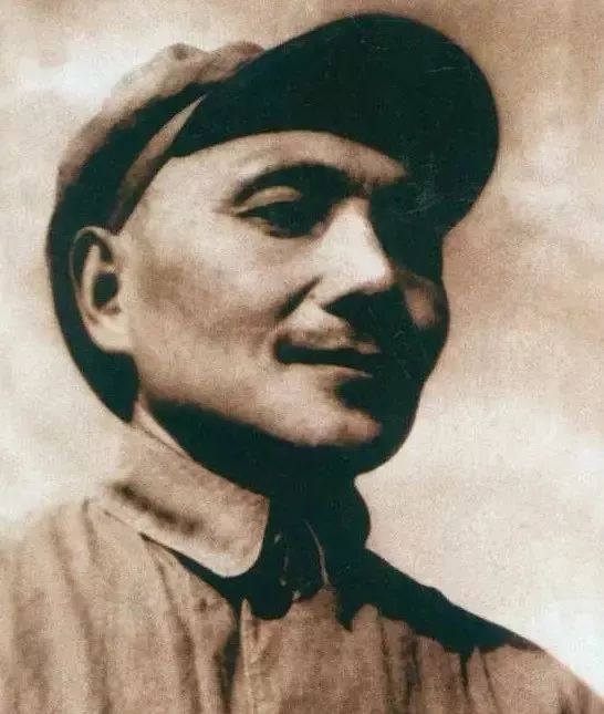 今天是*小平邓**诞辰119周年纪念日！再道一声：小平，您好！