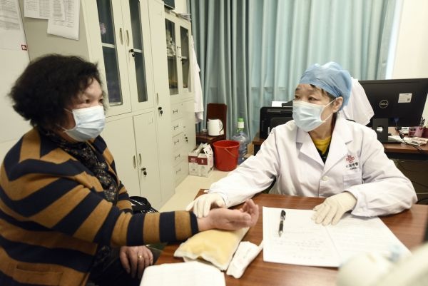 女人吃补气血的药上火是什么原因,吃中药膏方上火怎么办