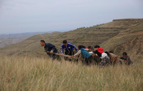 大山深处最可爱的面庞！11月17日CCTV-6电影频道黄金档，《足球少年》央视首映