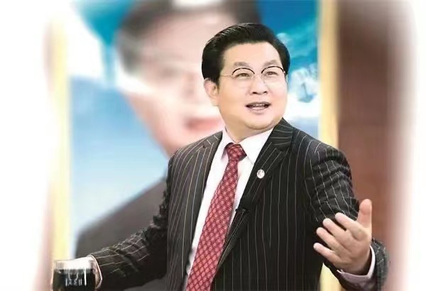 15楼财经|上海文峰公司秘书发文赞总裁“有天眼”，公司已被消保委约谈两次