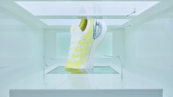 安踏创跑鞋2.0,安踏跑鞋创2.0马拉松