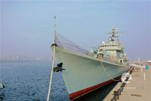 威海驱逐舰免费参观,探访中国航母