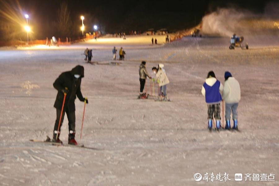 我们一起相约徂徕山滑雪场跨年夜,徂徕山滑雪场畅玩季