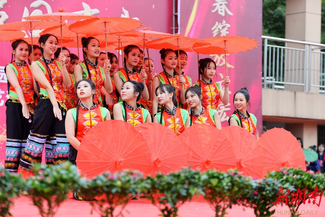 艺韵焕彩校园铺锦——隆回九中第十四届校园文化艺术节圆满落幕