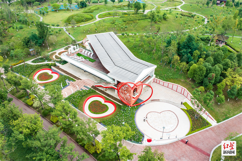 翡翠项链要多少钱一条,惊艳的翡翠项链